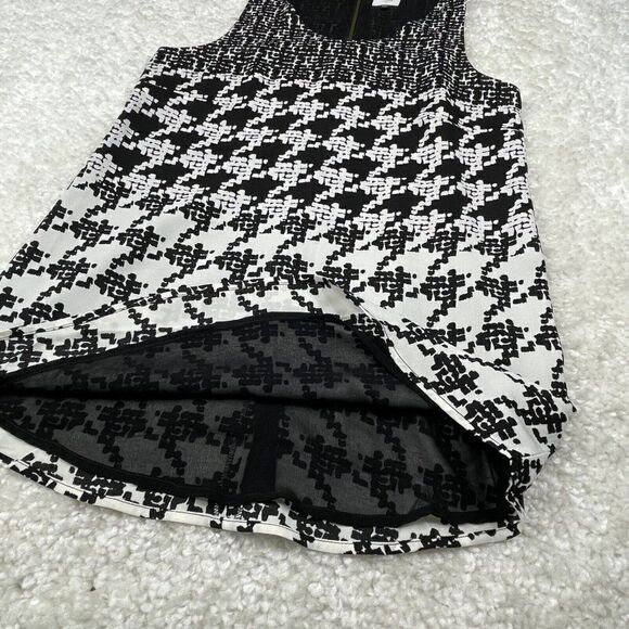 Cabi Broken Check Houndstooth Sleeveless Blouse Top - Picture 6 of 10